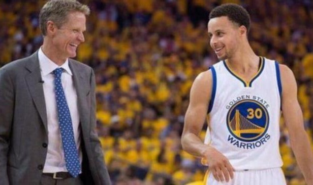 科尔：不能让库里一直持球 需要让所有人参与进攻